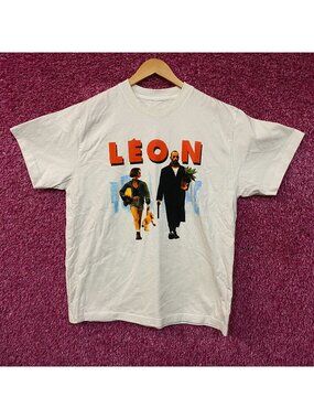 Léon: The Professional Léon and Mathilda Movie T-Shirt Large
